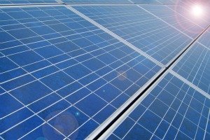 Les subventions pour l'énergie solaire réduites de moitié